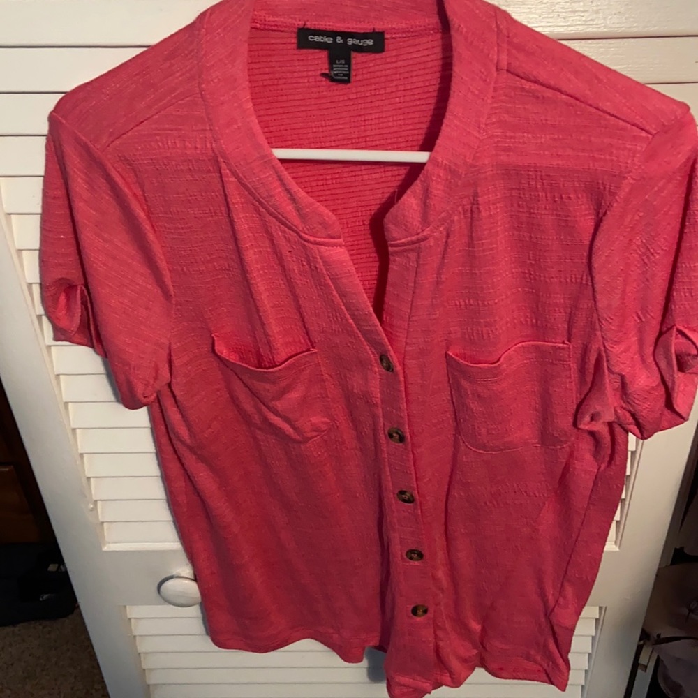 Casual pink top